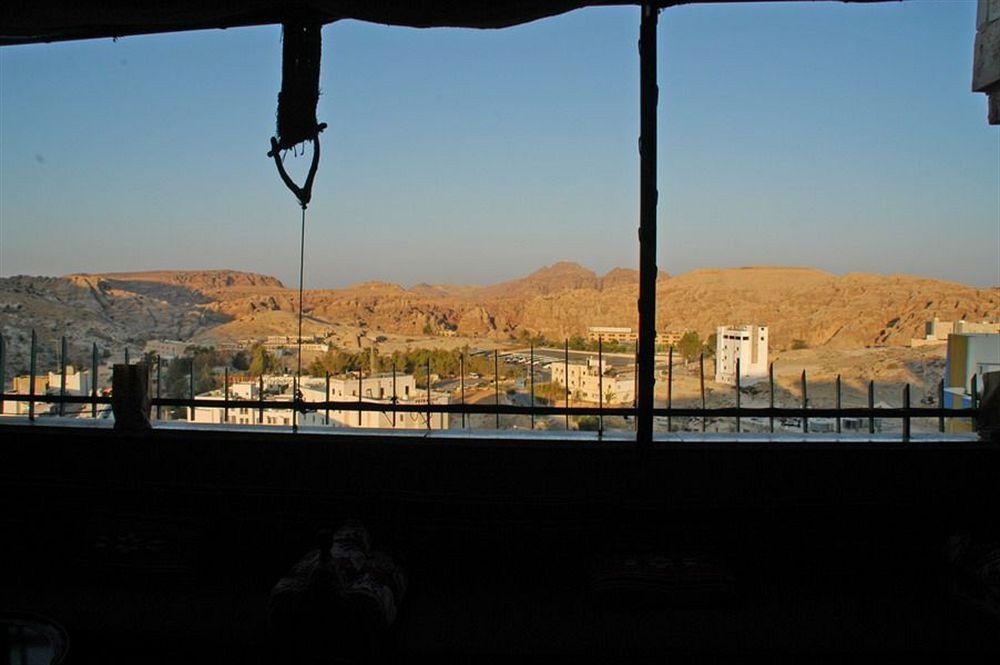 Candles Hotel Wadi Musa Exterior photo