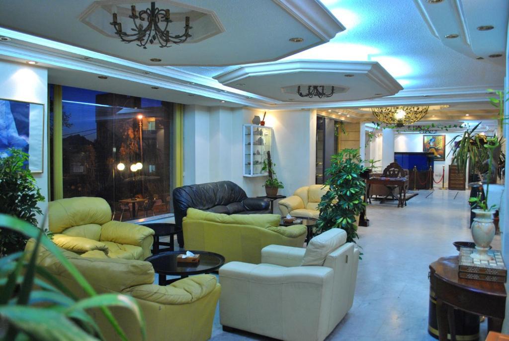 Candles Hotel Wadi Musa Exterior photo